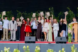Alytaus miesto ir rajono abiturientų egzaminų kraitis: šimtukų lietus bei džiuginantys rezultatai