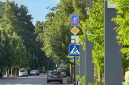 Už draudimo lenkti gyvenamosiose zonose ir dviračių gatvėse nepaisymą siūlomos švelnesnės baudos