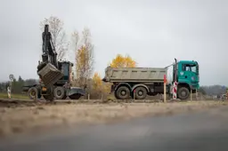 Lazdijų rajone pradedami krašto kelių atnaujinimo darbai: investicijos sieks beveik 20 mln. eurų