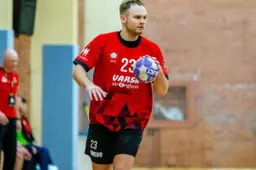 Pergalė Lietuvos rankinio lygos starte: „Varsa-Stronglasas“ išvykoje palaužė Vilniaus klubą