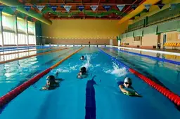 Po pertraukos duris vėl atveria Alytaus sporto ir rekreacijos centro baseinas: lankytojų laukia naujos erdvės šeimoms