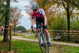 Lotte Bouman WV Eemland veldrijden