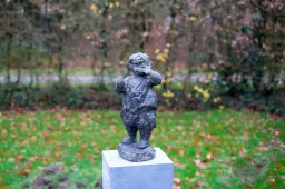 Staand kind van Ruth Brouwer