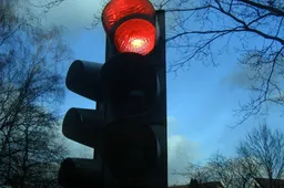 kalhh-traffic-light-242323_1920