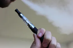 Vapen.Pixabay.Een Sigaret Vapen Elektronische