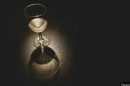Alcohol onder werktijd kost medewerker COA zijn baan