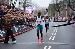 Victor Kipruta finish 2025 c Niels Jacobs