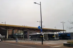 station met bussen
