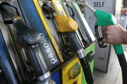Tregua in Medio Oriente e crollo dell'energia: il paradosso del gasolio italiano oltre i 2,20 euro