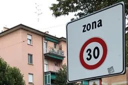 Bologna Città 30: annullato il limite di velocità, cosa sta succedendo