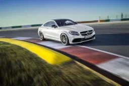 Salone di Francoforte 2015: la nuova Mercedes-AMG C 63 Coupé
