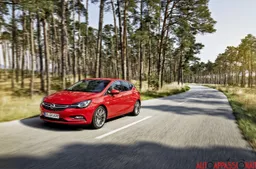 Nuova Opel Astra 2015 | Prova su strada in anteprima