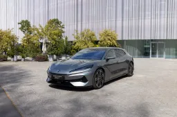 Prova Denza Z9GT: la super lusso high-tech che si muove come un granchio