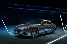 Maserati Ghibli Hybrid: Listino Prezzi, Dimensioni, Interni, Motore