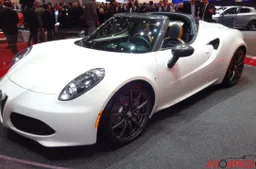 LIVE - Alfa Romeo 4C Spider al Salone di Ginevra
