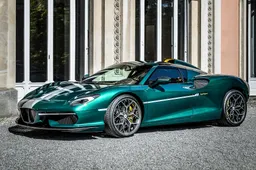 Touring Superleggera Arese RH95: capolavoro di design. Info e prezzo