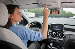 Bosch eCall: 10 anni di una tecnologia che ha cambiato la sicurezza in auto