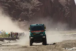 Dakar 2014: Versluis è il più veloce della sesta tappa ma Gerard de Rooy è ancora in vetta