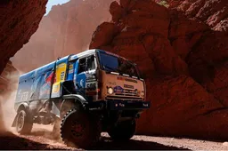 Dakar 2014:  Vince Karginov, De Rooy al secondo posto e tre i veicoli Iveco nella top ten