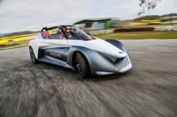 Nissan svela il BladeGlider a Goodwood