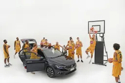 Dan Peterson è la voce del nuovo spot di Fiat Tipo Station Wagon [VIDEO]