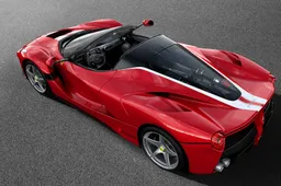 LaFerrari Aperta: quando i soldi non bastano per acquistarla, chiedere a David Lee