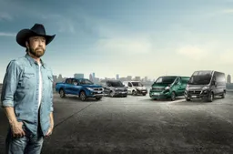 Nuovo testimonial per Fiat Professional, l'imbattibile Chuck Norris