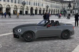 Abarth AR: il nuovo configuratore di Abarth 124 Spider