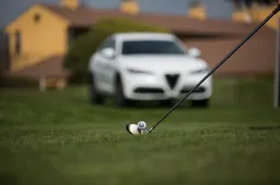 Alfa Romeo Golf Challenge: la finale si disputa tra il green e la pista