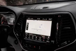 Nuova Jeep Cherokee: conosciamo meglio il nuovo Uconnect
