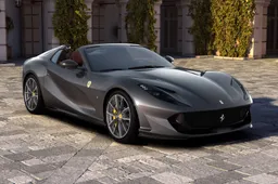 Ferrari 812 GTS: il V12 torna a "scoprirsi"