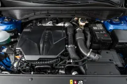 Kia rilancia il benzina: arriva il 2.5 turbo da oltre 300 CV, anche per le EREV