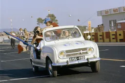 Renault festeggia i 60 anni di un’icona: la 4L