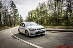 Volkswagen Golf GTI Performance | Prova su strada