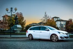 Nuova Peugeot 308 SW: la prova su strada