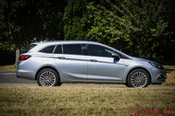 Opel Astra Sports Tourer | Prova su strada