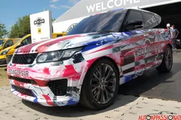 La Range Rover Sport SVR infiamma la folla a Goodwood