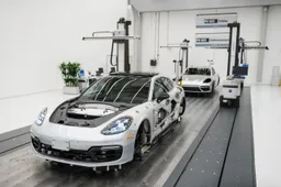 All’avanguardia la produzione della nuova Porsche Panamera