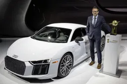 Audi R8 è la “World Performance Car” 2016