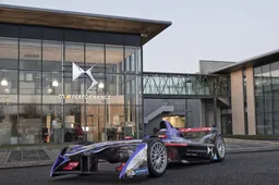 In Formula E DS diventa costruttore ufficiale