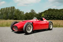 Lancia D50. Leggendaria settantenne