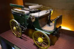 Michele Lanza e la prima automobile italiana con “quattro ruote”