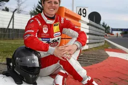 Il Nürburgring intitola una curva a Sabine Schmitz