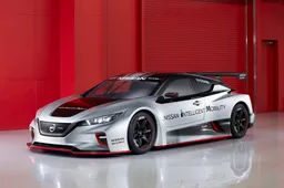 Nissan LEAF NISMO RC: elettrica da pista