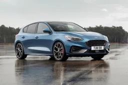 Ford Focus ST 2019: quota 280 CV per la nuova hot hatch dell’Ovale Blu
