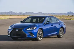 Lexus ES: la settima generazione della berlina arriva in Europa