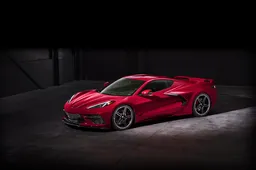 Nuova Chevrolet Corvette Stingray: motore centrale e 500 cavalli