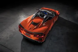 Corvette C8 Stingray Convertible: la nuova decapottabile di casa Chevrolet