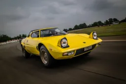 I biocarburanti su una Lancia Stratos? L’esperimento di ASI é straordinario