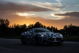 Maserati GranCabrio: ecco le prime immagini ufficiali